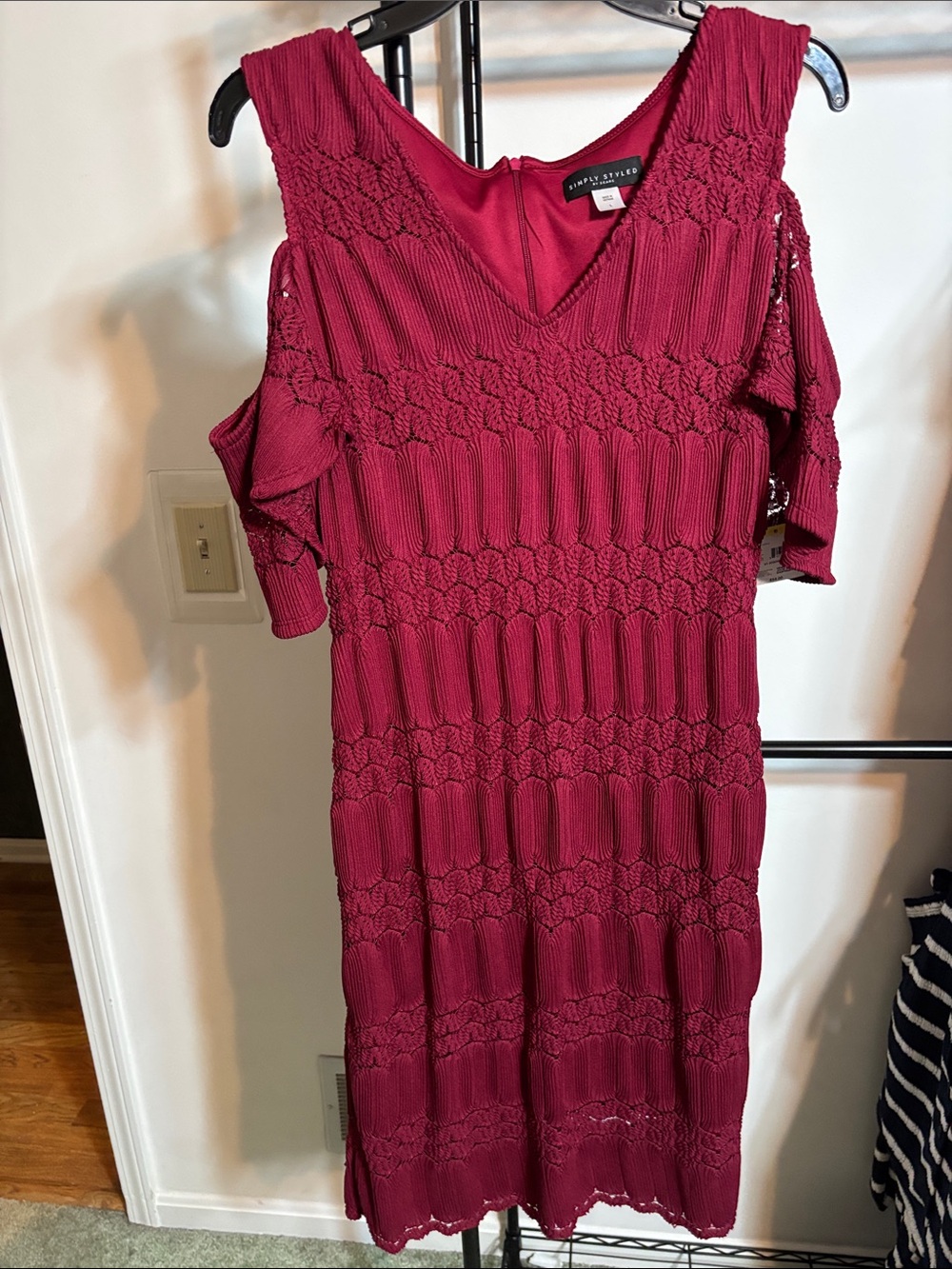 Simply Styled Fuchsia Cold-Shoulder Knit Midi Dress